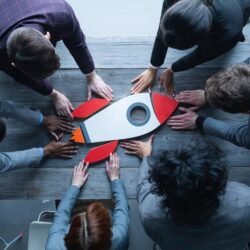 How does a failure to pivot and adapt to changing market conditions impact startup success?